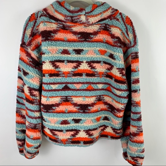 SOLD tribal print sherpa - Picture 2 of 4